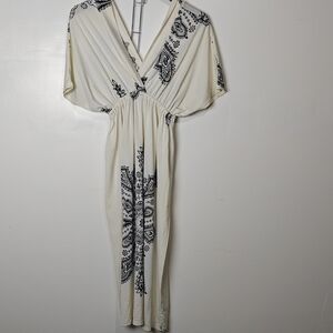 Chic Black and White Patterned Midi Dress